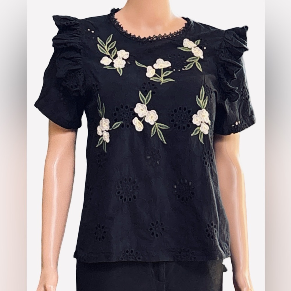 Main Strip Black Eyelet Floral Embroidery Top Medium